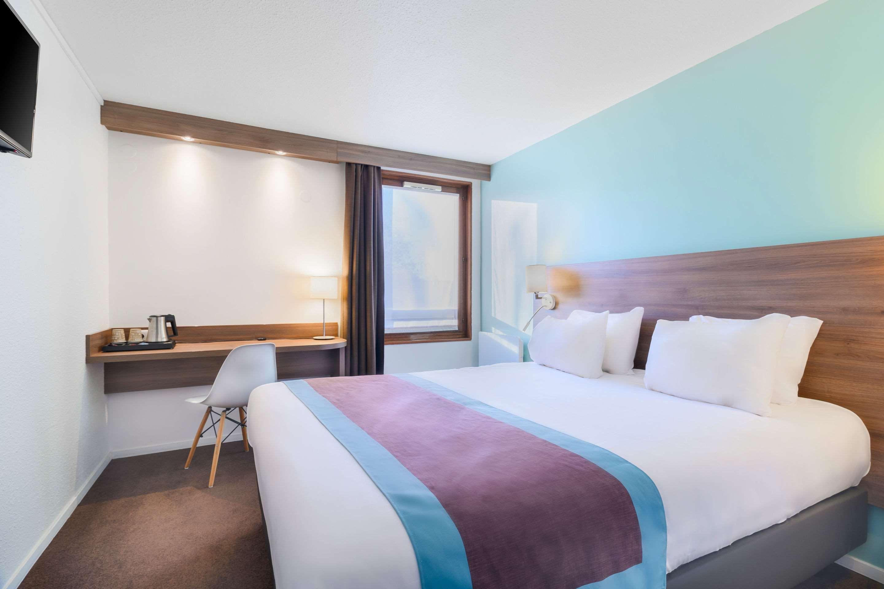 Kyriad Lille - Mons En Baroeul Экстерьер фото